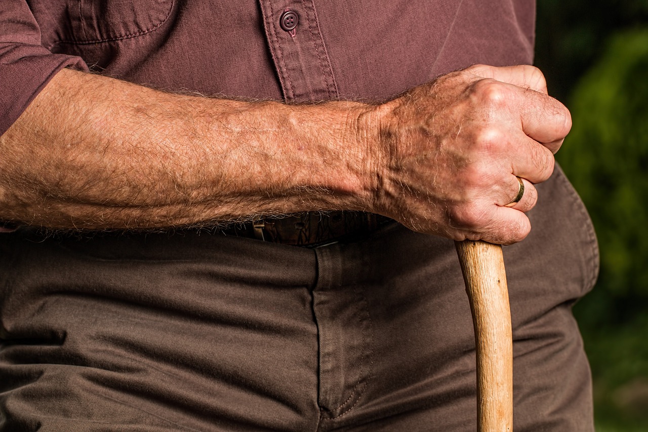 50代で定年退職前に辞めたい理由とは？