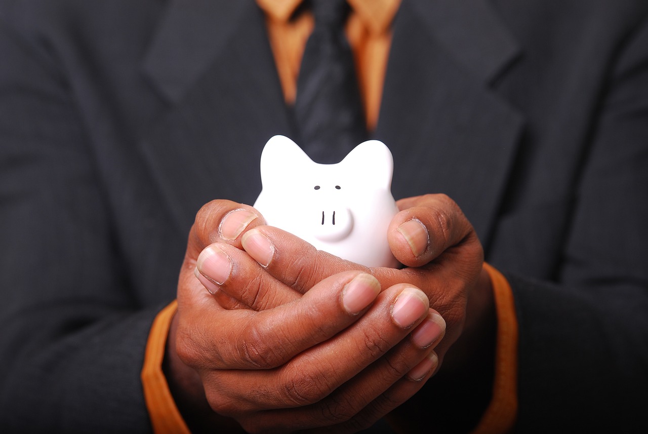 会社を辞めたいけど貯金が不安な時、どうすればいい？
