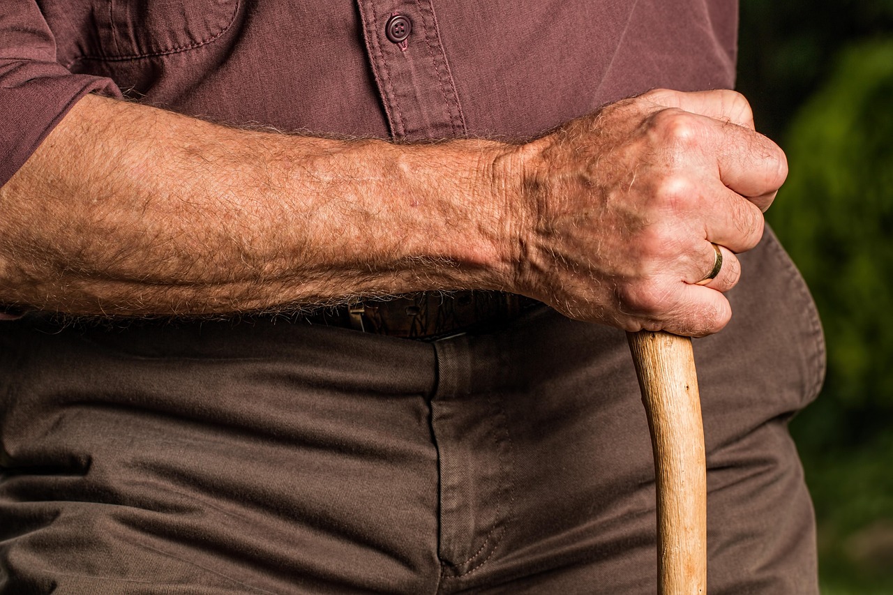 退職連絡をメールで送る際の注意点は？