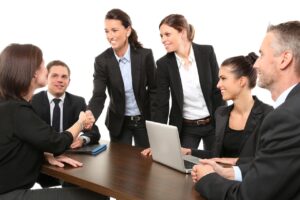 退職代行を利用した同僚への挨拶はどうする？例文を紹介します！