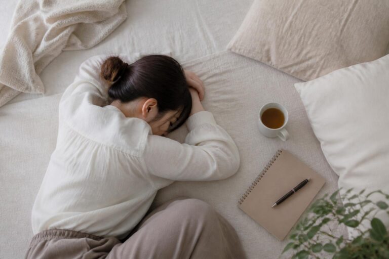 退職代行は親にバレる？そのリスクと対策を徹底解説！